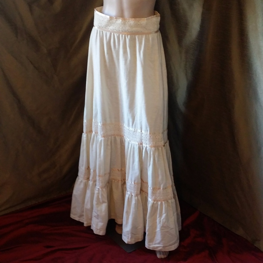 😺 Vintage Lacey Boho Hippie Maxi Skirt