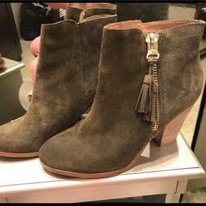 Suede ALDO ‘Pausha” bootie size 10