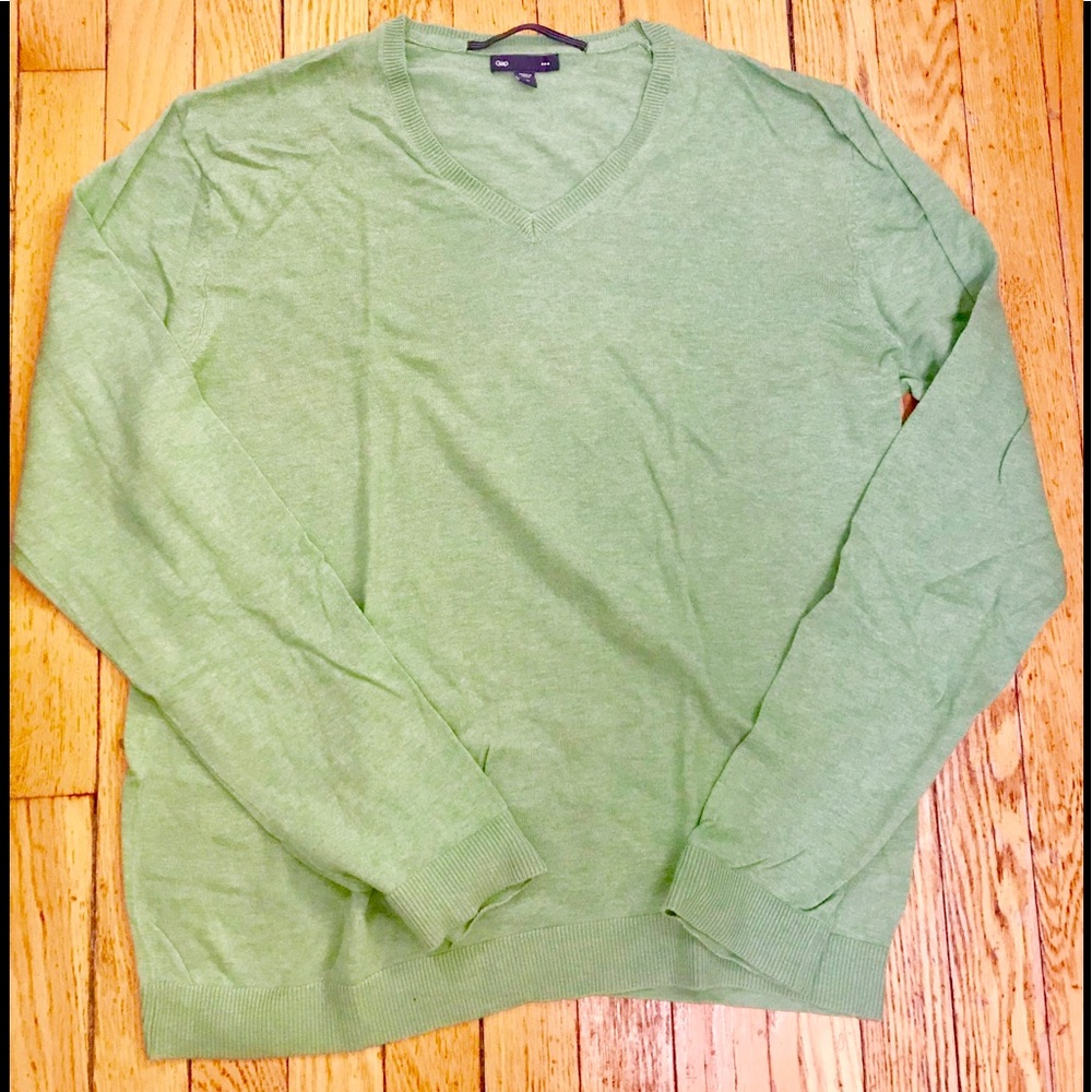 GAP wool v-neck sweater