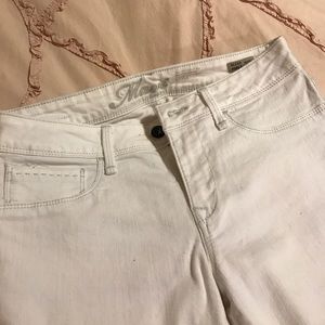 NEVER WORN White Mavi jeans-mid rise skinny