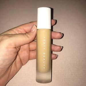 FENTY BEAUTY Pro Filtr Foundation