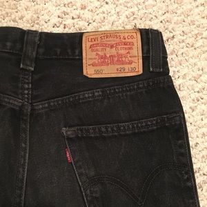 Vintage black Levi mom jean style!