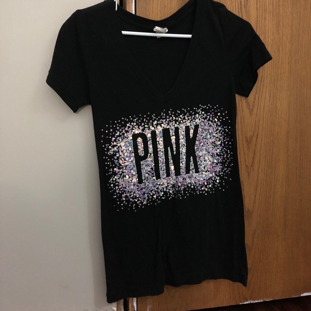 Black VS pink t shirt size small