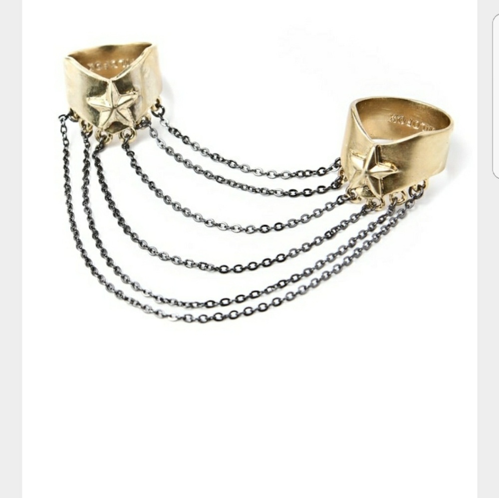Wildfox two ring with chain