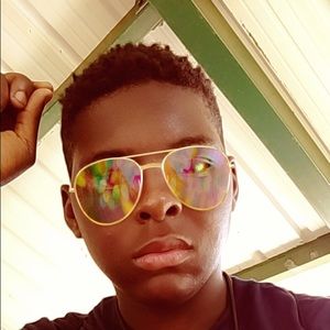 Meet your Posher, Henry