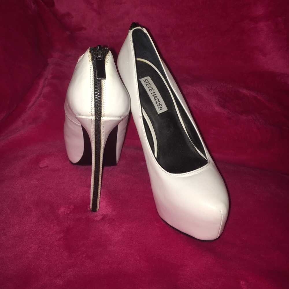 Steve Madden Heels NWOT
