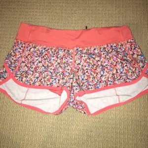 Lululemon flowery Speed Up Shorts