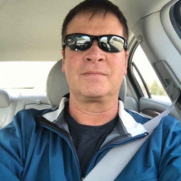 Meet your Posher, Russell - Picture 1 of 1