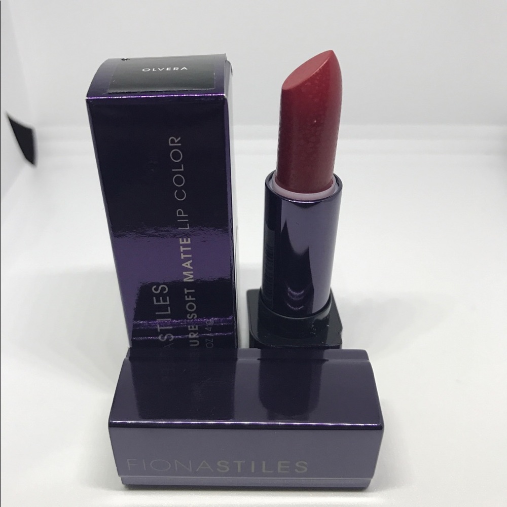 Fiona Stiles Lipstick in Olvera