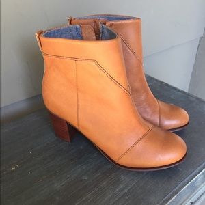 Brand New TOM 7.5 Lunata Booties