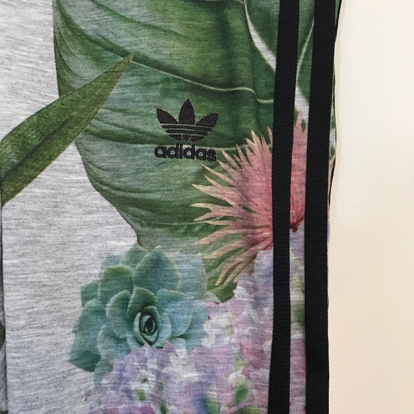 🚫 RARE Adidas Originals Botanical Floral Leggings - Picture 3 of 6