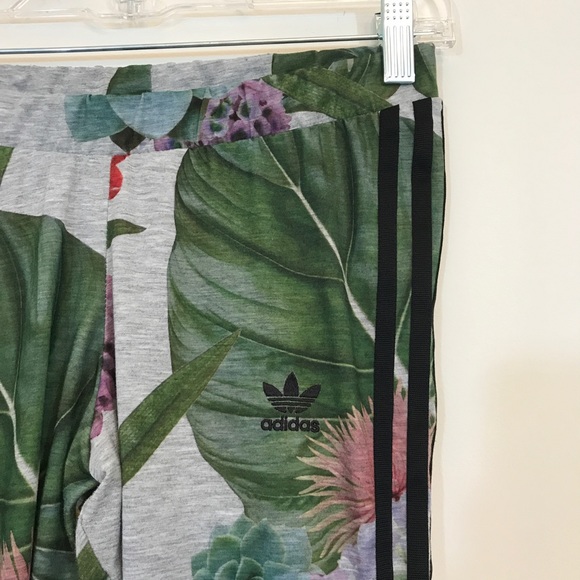 🚫 RARE Adidas Originals Botanical Floral Leggings - Picture 5 of 6
