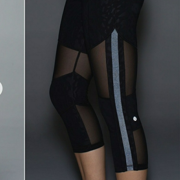 RARE Lululemon Mesh With Me Crop Animal Swirl 6 - Picture 5 of 10