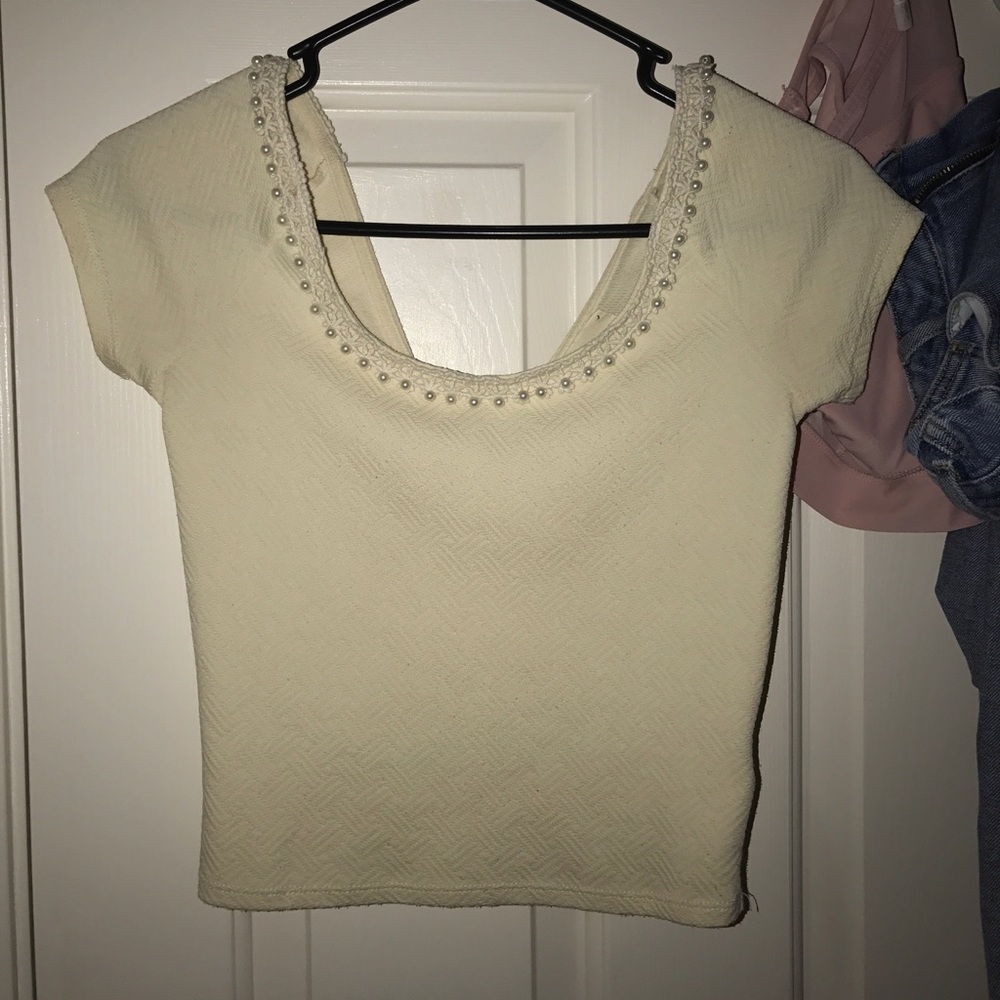 creme shirt w/ pearl detailing