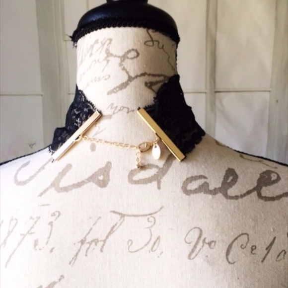 Wide Black Lace Choker NWT - Picture 2 of 2