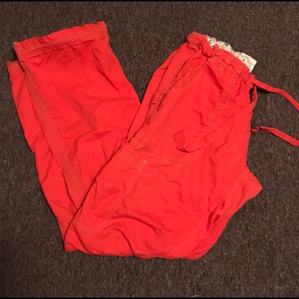 Koi Lindsey scrubs size SM Reg