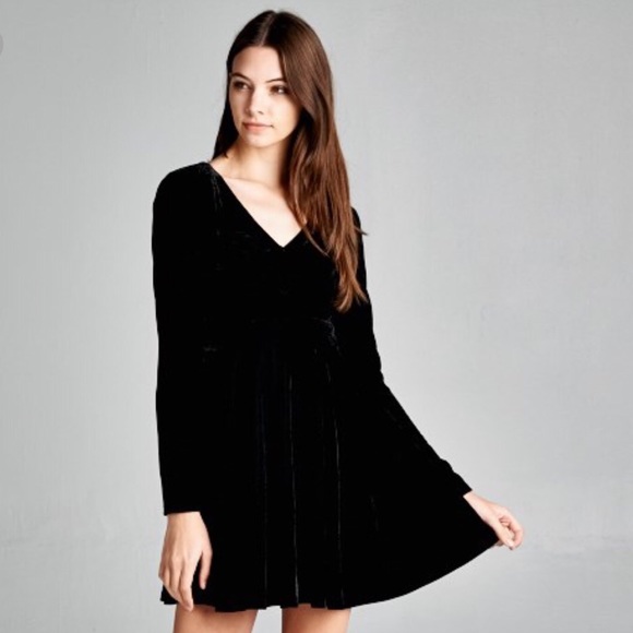 🎈SALE 🎈Velvet Long Sleeve Fit & Flare Dress - Picture 4 of 8