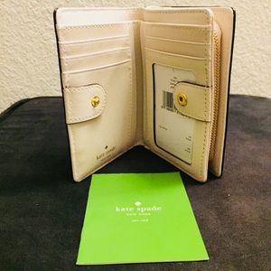 Kate Spade Wallet Kate Spade Wallet