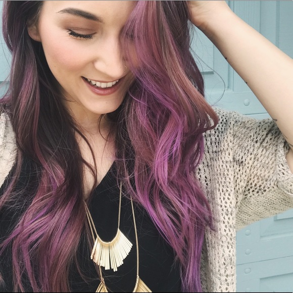 Meet your Posher, Jess! - Picture 2 of 2