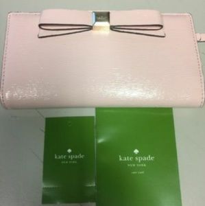 NWT🎀KATE SPADE Stacy Bow Montford Park Wallet NWT🎀KATE SPADE Stacy Bow Montford Park Wallet