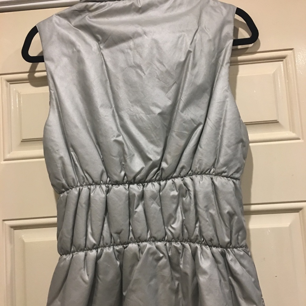 Red Line Vest - Picture 2 of 4