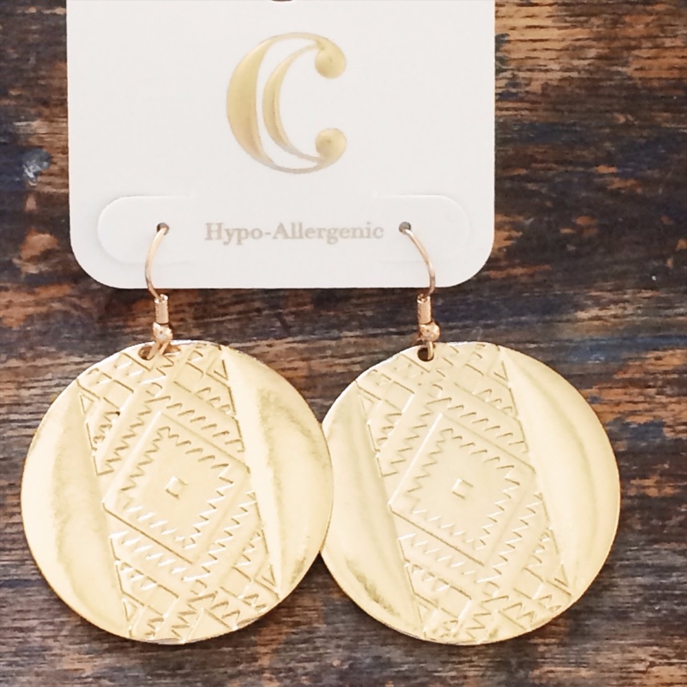 Southwest Gold Boho Medallion Earrings $10 NWT - Picture 4 of 4