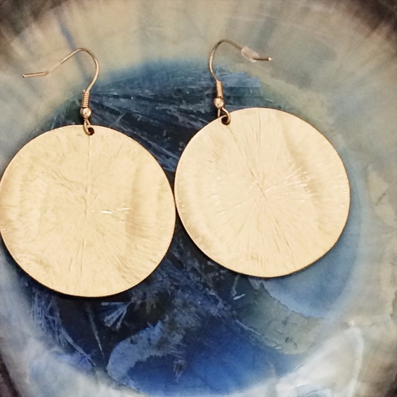 Southwest Gold Boho Medallion Earrings $10 NWT - Picture 2 of 4