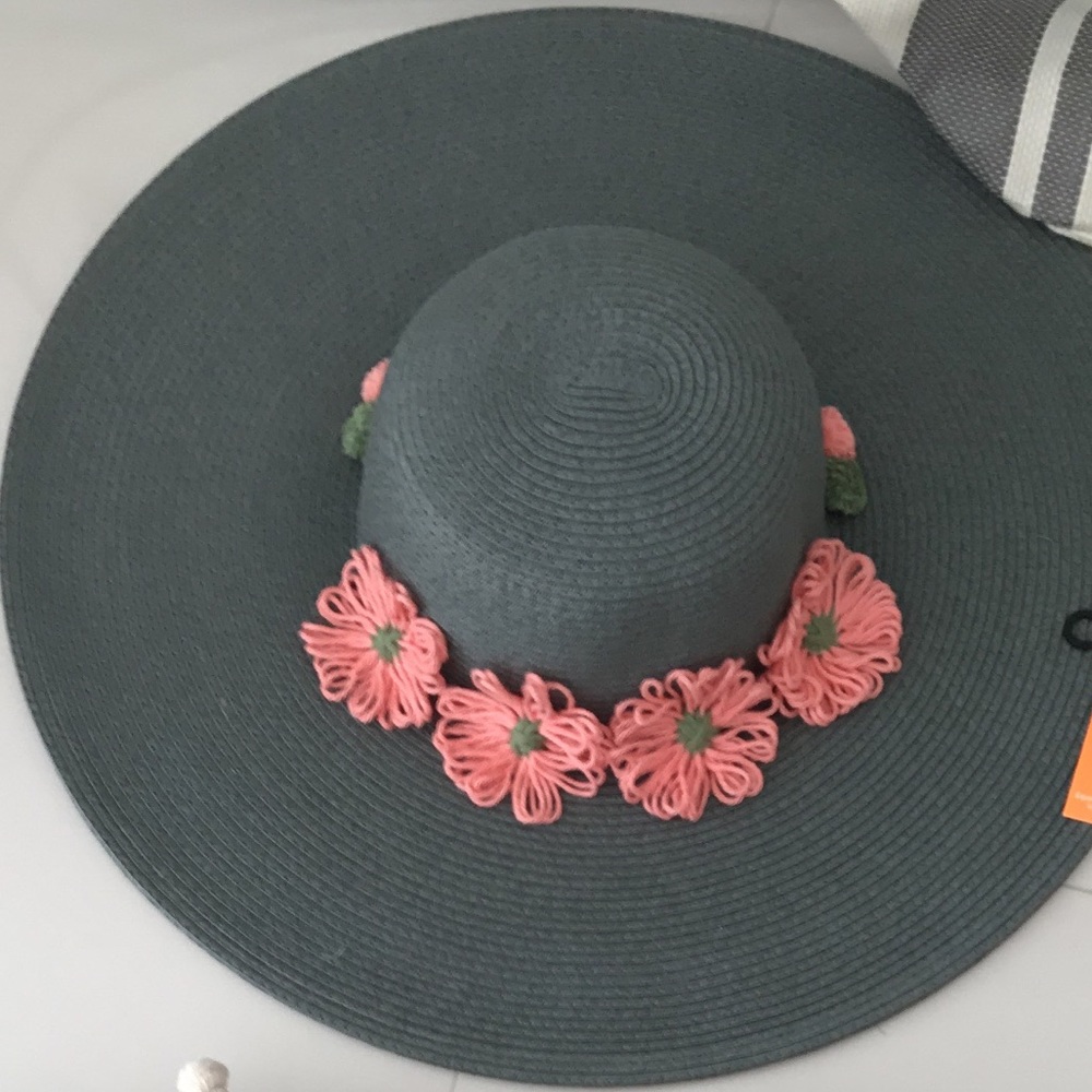 Beach hat