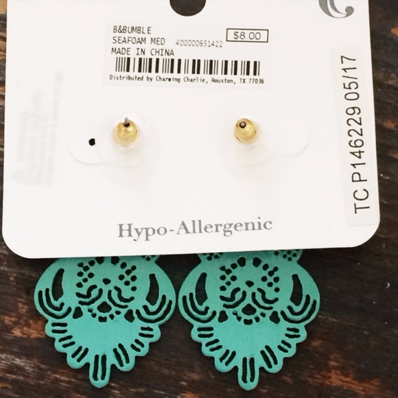 Girls Belle & Bumble Metal Drop Earrings Green NWT - Picture 3 of 4