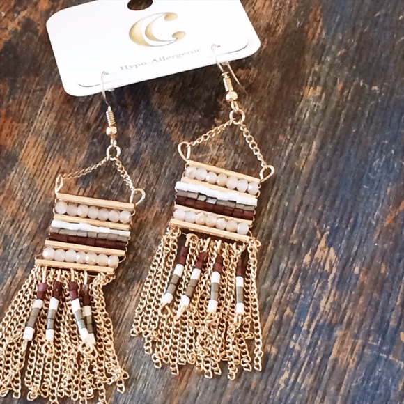 Beaded Tassel Goldtone Earrings $12 NWT Boho Bohem - Picture 6 of 7