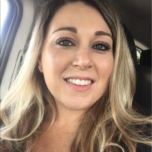 Meet your Posher, Jennie