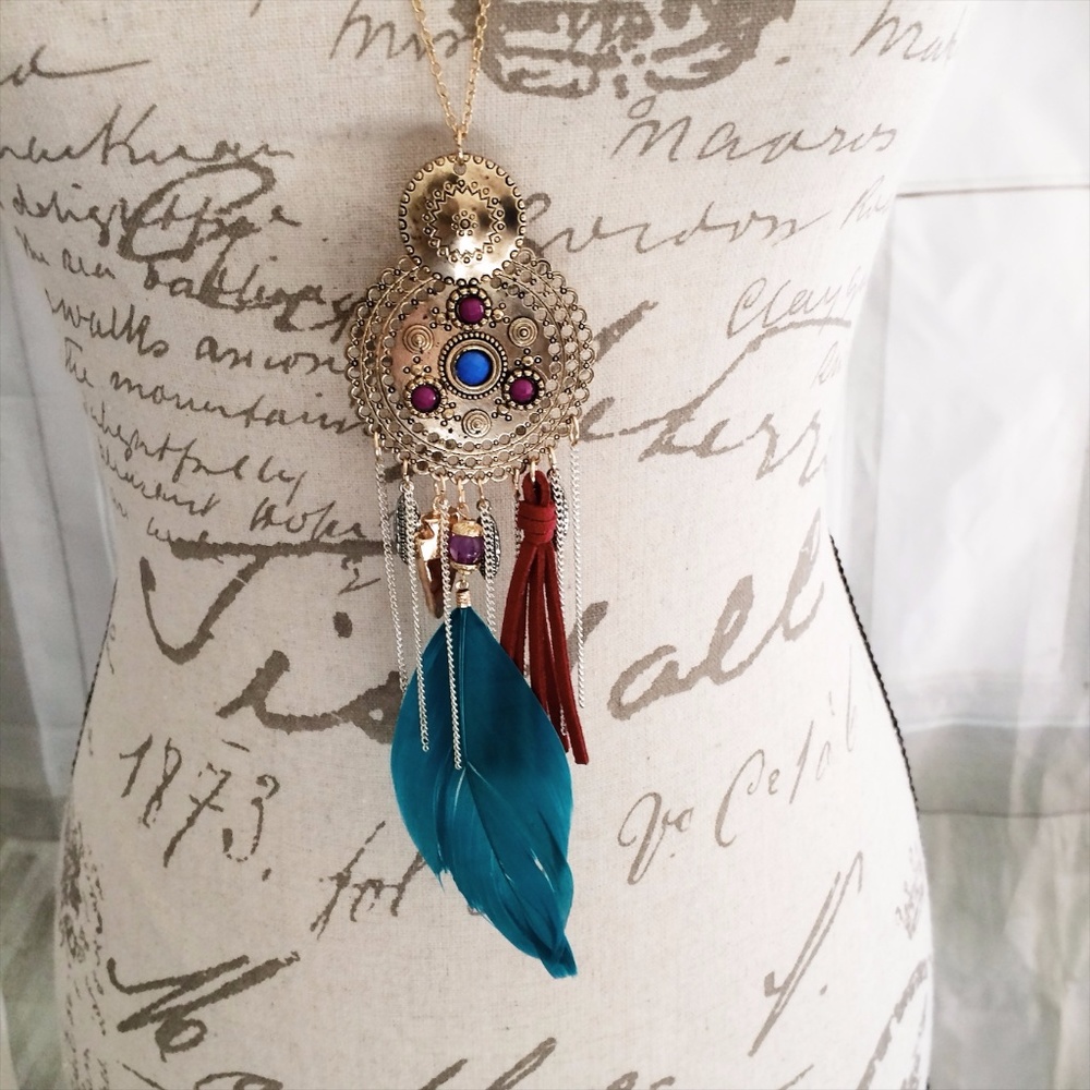Host Pick Goldtone Feather Necklace NWT $18 - Picture 4 of 6