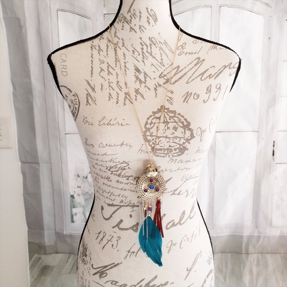 Host Pick Goldtone Feather Necklace NWT $18 - Picture 5 of 6