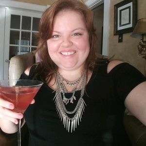 Meet your Posher, Amelia