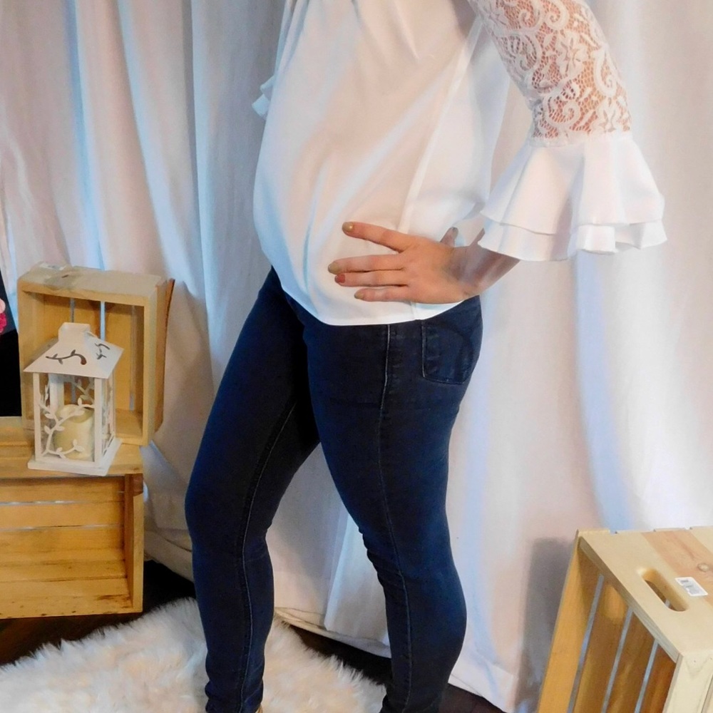 “Isabella” Blouse - Picture 3 of 3