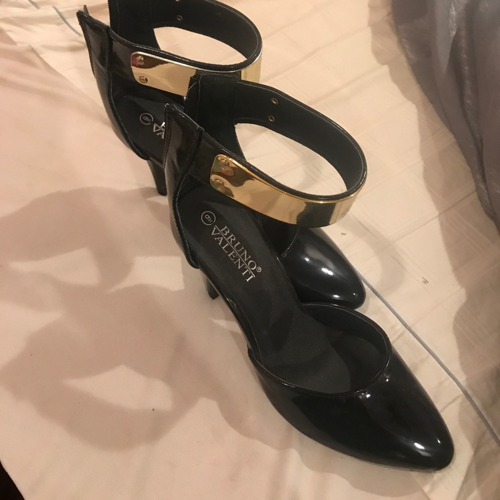 shoes / hills