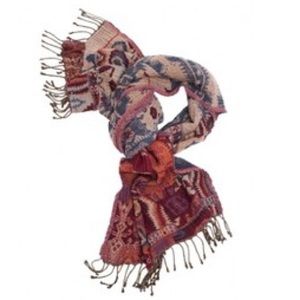 Aritzia Tapestry Scarf Aritzia Tapestry Scarf