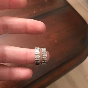 Diamond earrings. 14k white gold