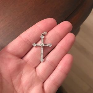 18k white gold diamond cross