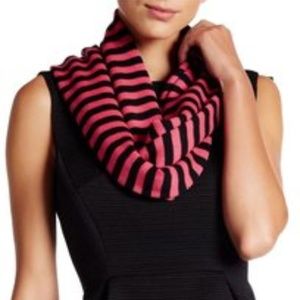 Kate Spade Modern Heritage 100% Wool Scarf New! Kate Spade Modern Heritage 100% Wool Scarf New!