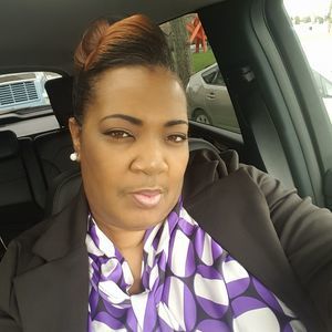 Meet your Posher, Renee