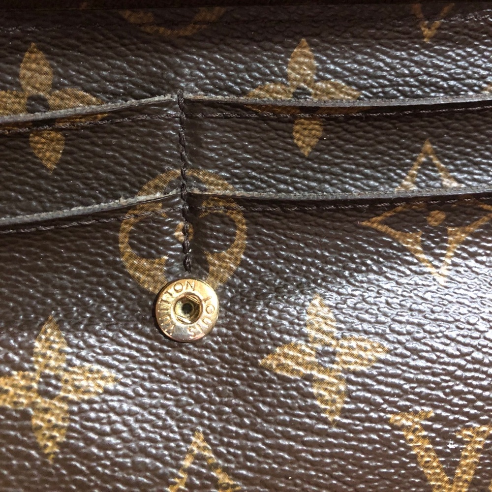 Authentic Louis Vuitton Wallet