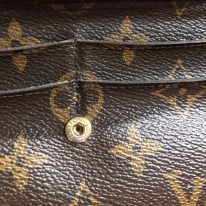 Authentic Louis Vuitton Wallet