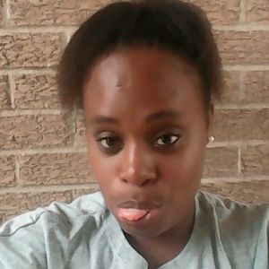 Meet your Posher, Valarie