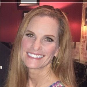 Meet your Posher, Alisa