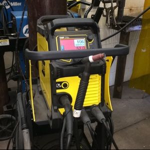 Meet your Posher, Derek