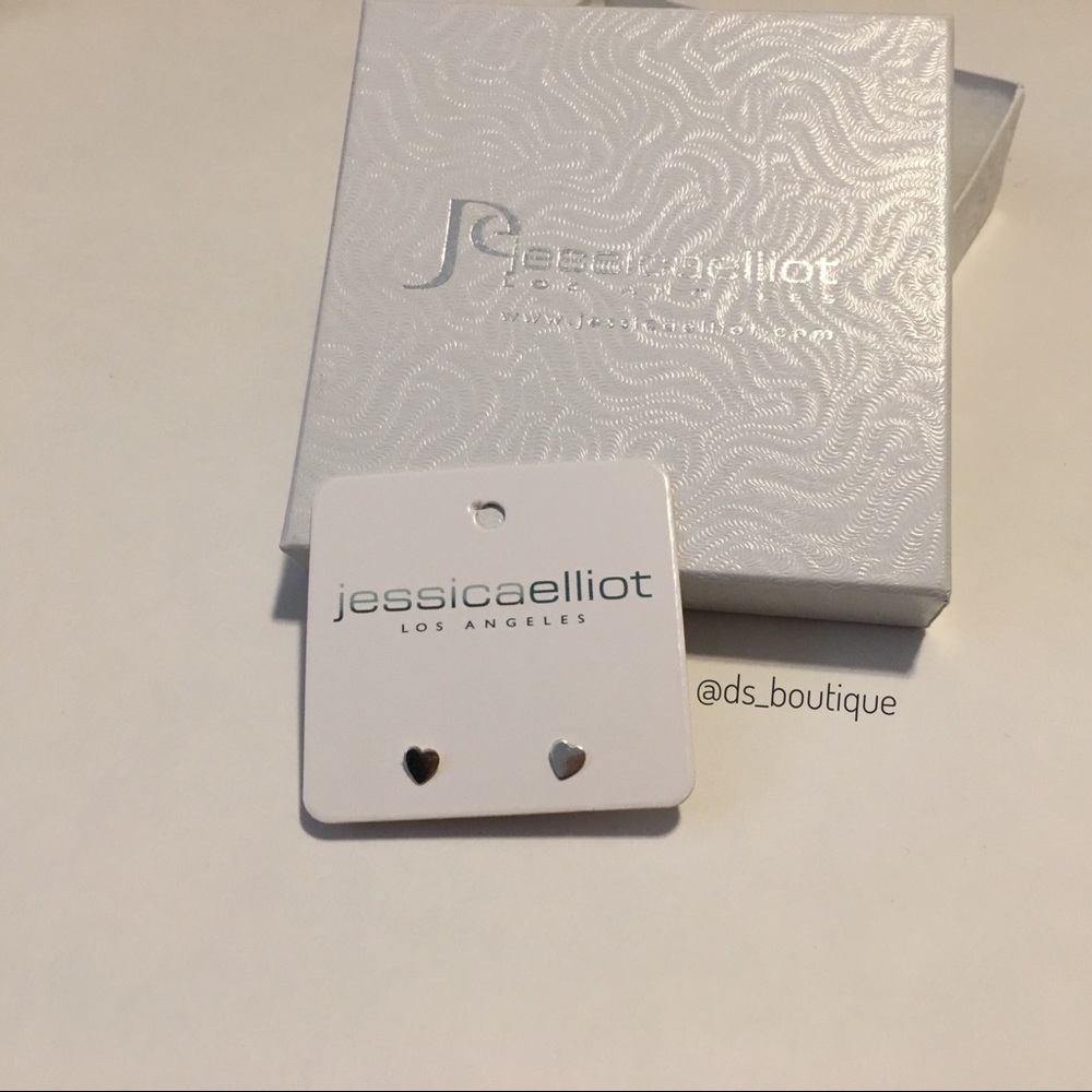 Sterling silver tiny heart studs - Picture 4 of 6