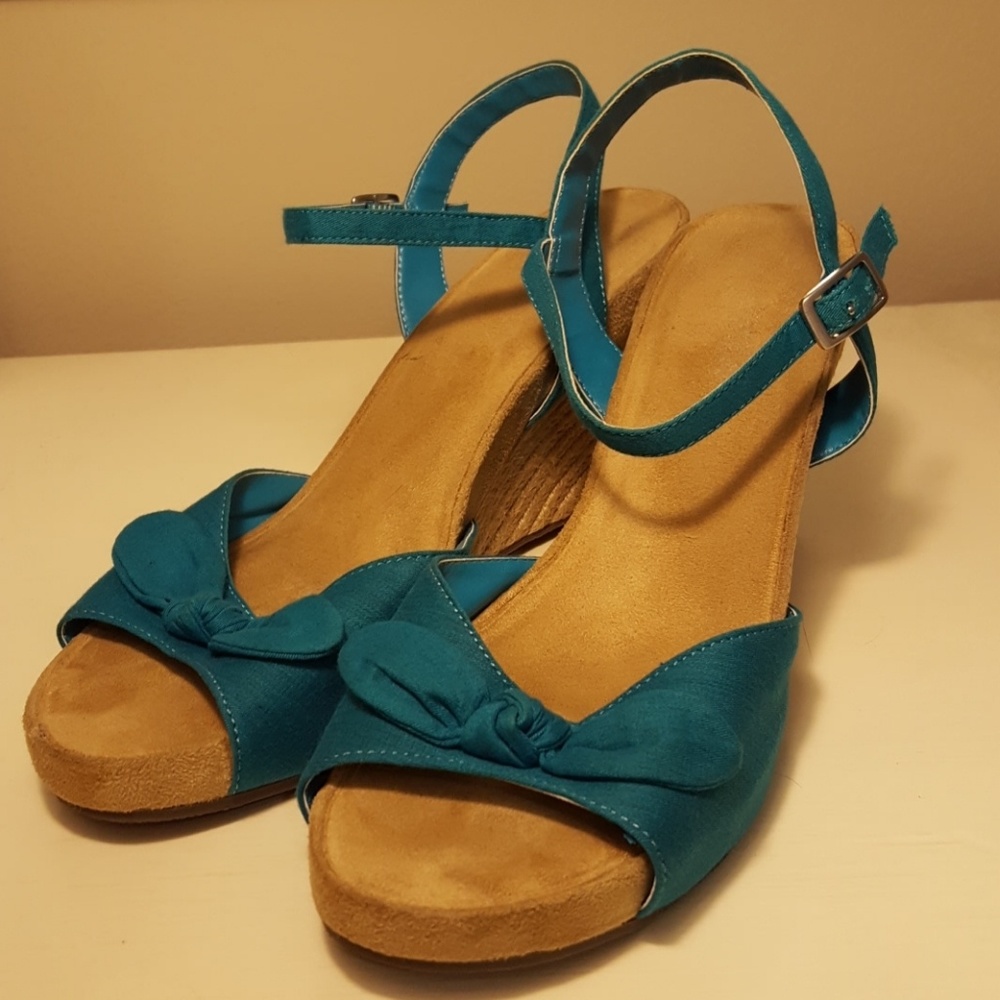 Aerosoles Plush Role espadrille wedge sandal