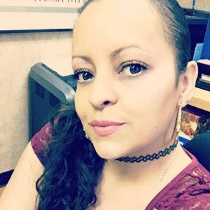 Meet your Posher, Yolanda