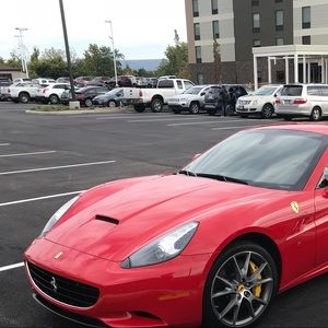 Meet your Posher, Cal